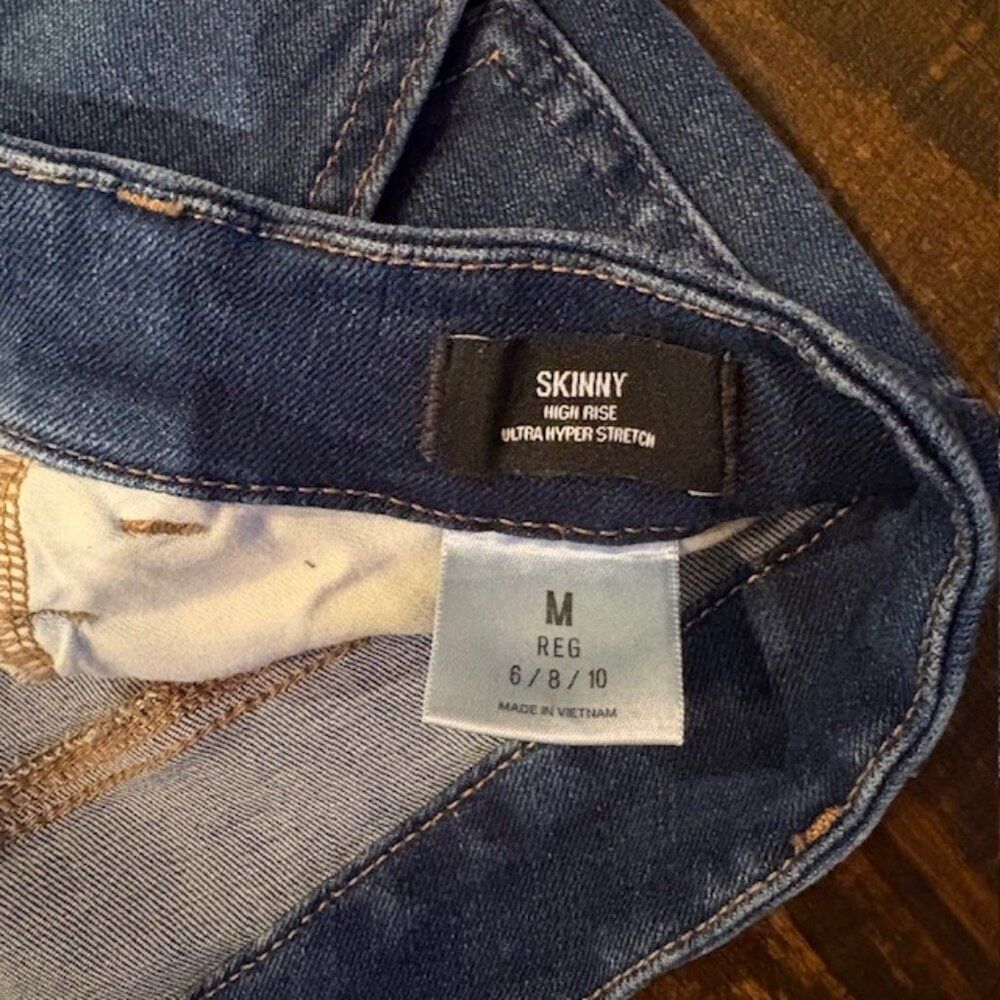 Express Skinny High Rise Ultra Hyper Stretch Jeans Women's M 6/8/10 Medium Wash - Picture 3 of 8
